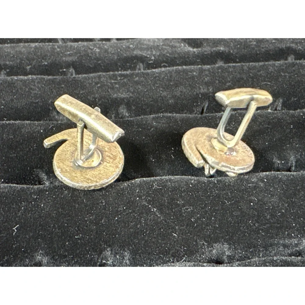 Vintage Brutalist Abstract Textured Gold Tone Spiral Round Toggle Cufflinks
